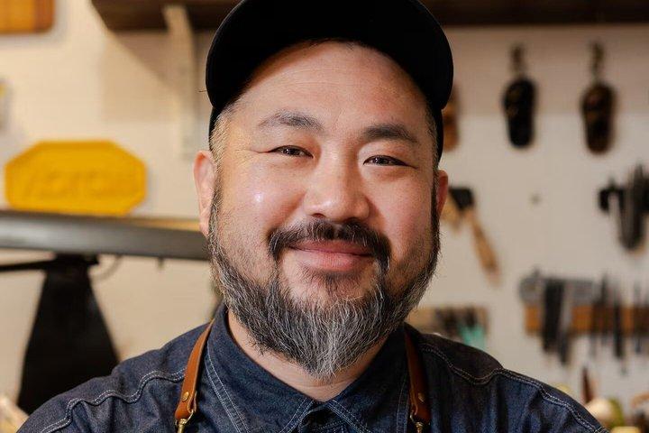 東京:日本語の靴職人との革サンダル作りワークショップ