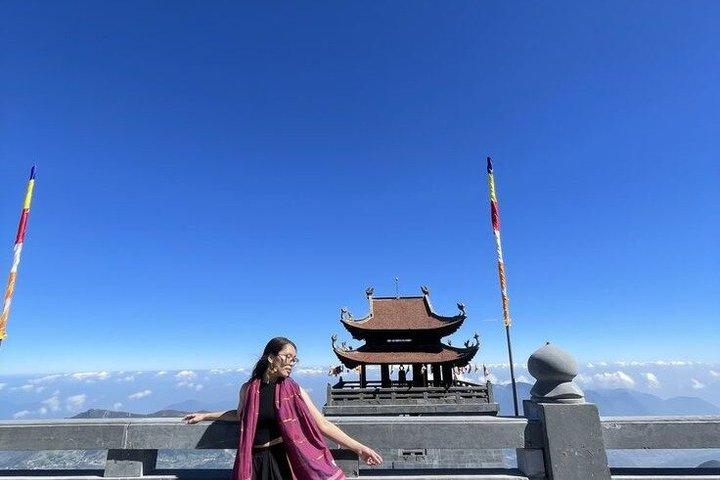 インドシナのサパ屋根からファンシパンケーブルカー半日ツアー