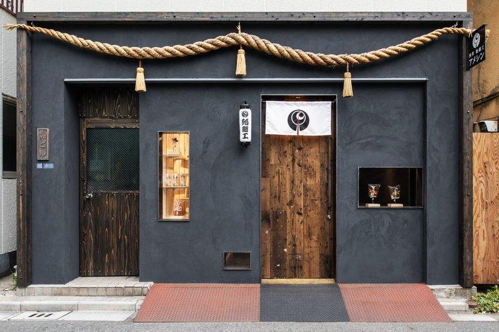 Laboratorio di arte delle caramelle a Tokyo Asakusa Ameshin