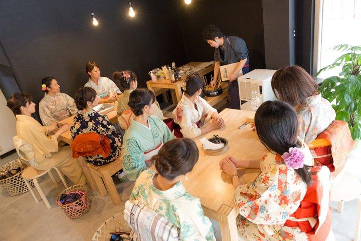 Laboratorio di arte delle caramelle a Tokyo Asakusa Ameshin