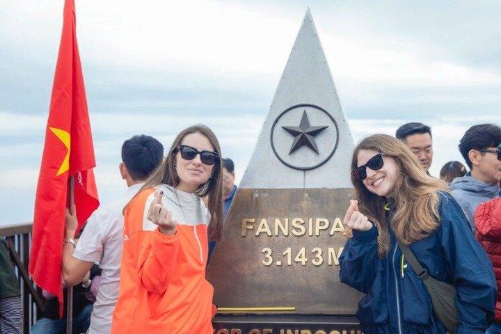 Tour di mezza giornata della funivia Fansipan dal tetto Sapa dell'Indocina