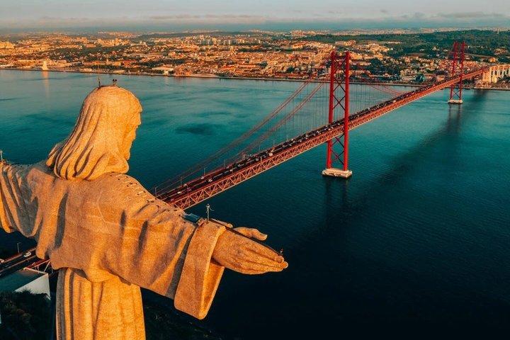 リスボン発 : エボラ、モンサラズ、ワインテイスティング＆クリスト・レイ