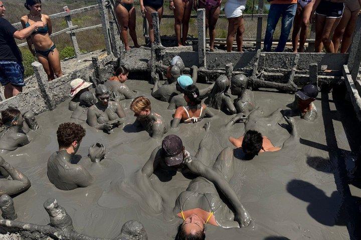 Esperienza termale naturale presso il vulcano di fango Totumo con pranzo incluso.