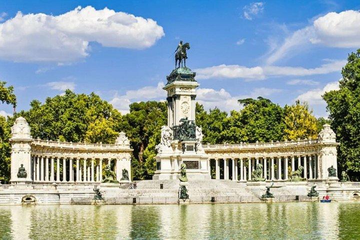 Stads sightseeing Madrid Hoppa på hoppa av busstur