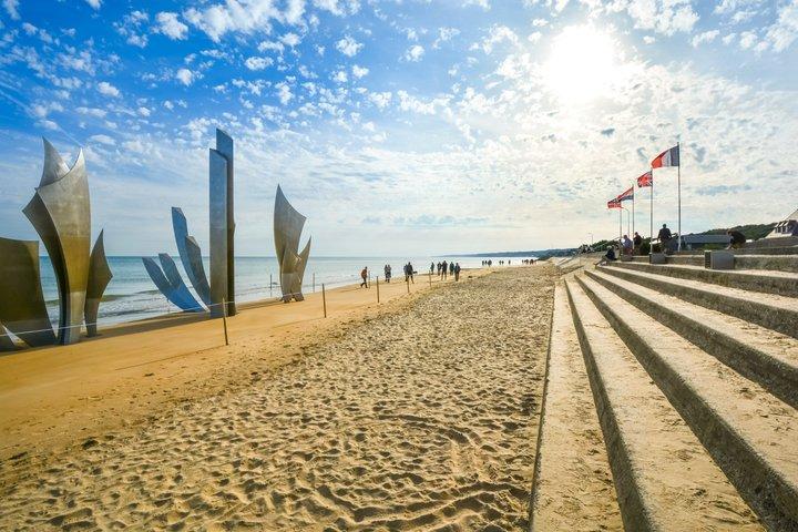 ル・アーヴル港発 アメリカDデー上陸ビーチ沿岸観光
