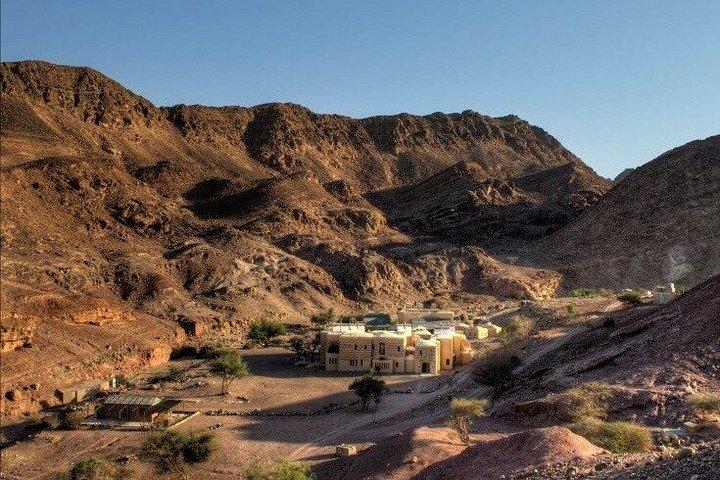 8 泊の本物の持続可能なヨルダン アドベンチャーと責任ある自然愛好家
