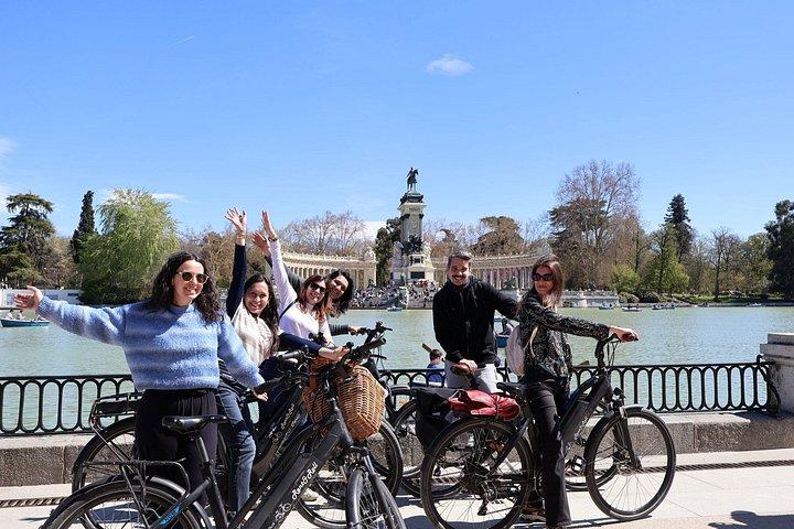 Madrid : Führung durch das Prado Museum mit optionalen Tapas oder E-Bike