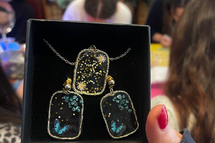 Paris 1e Duo Resin Jewelry Making Workshop