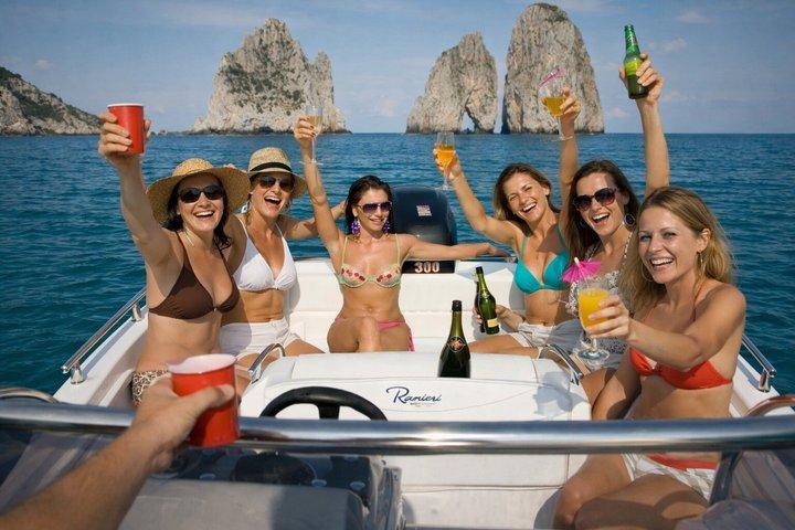 Tagesausflug mit dem Boot von Neapel zur Insel Capri