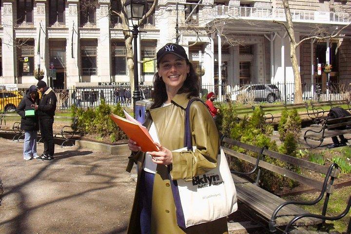 NYC Heißeste historische Klatsch-Erkundung mit einem Urbanisten
