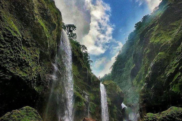 Costa Rica Waterfalls Guided Jurassic Canyon Bajos del Toro
