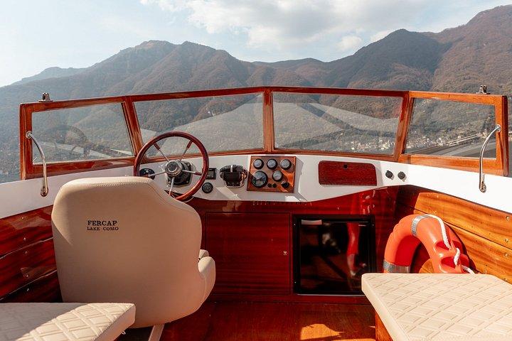 Private Venetian Limousine Tour on Lake Como