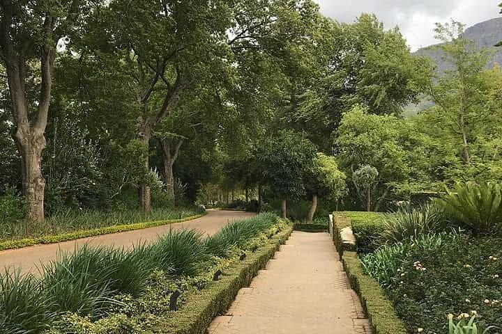 Stellenbosch、フランチークケープタウンワインランズツアー