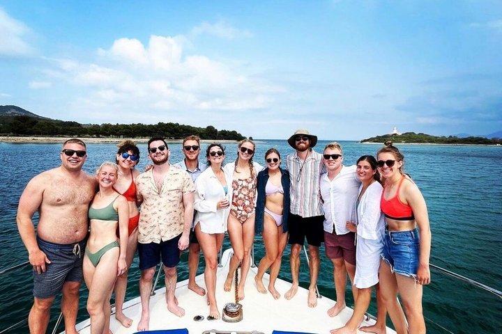 Premier Cruises ALLEEN 12 MANEN Grotten, Snorkelen Tapas & Dranken