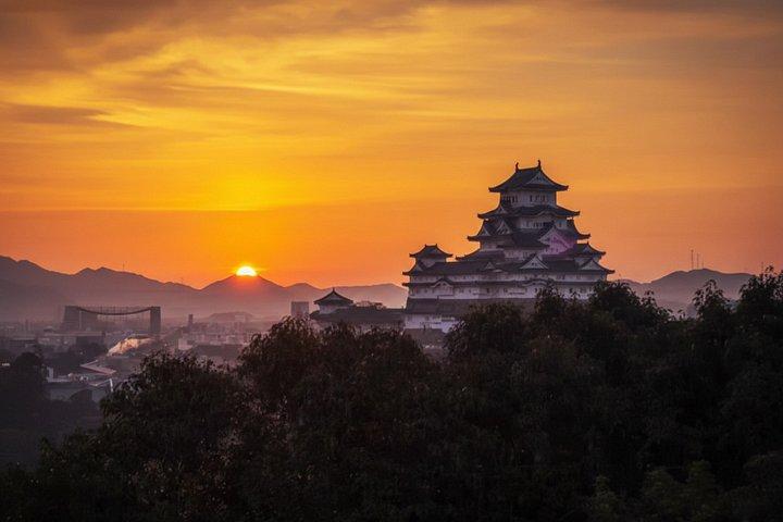 Himeji Private Custom Tour with Local Guide