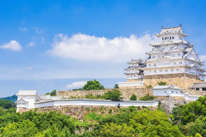Himeji Private Custom Tour with Local Guide