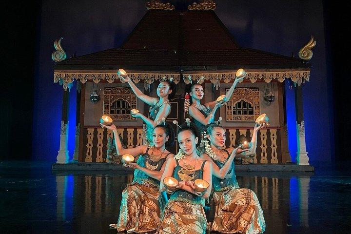 デブダンショー：バリ島最高のナイトアクティビティと最高のカルチャーダンス