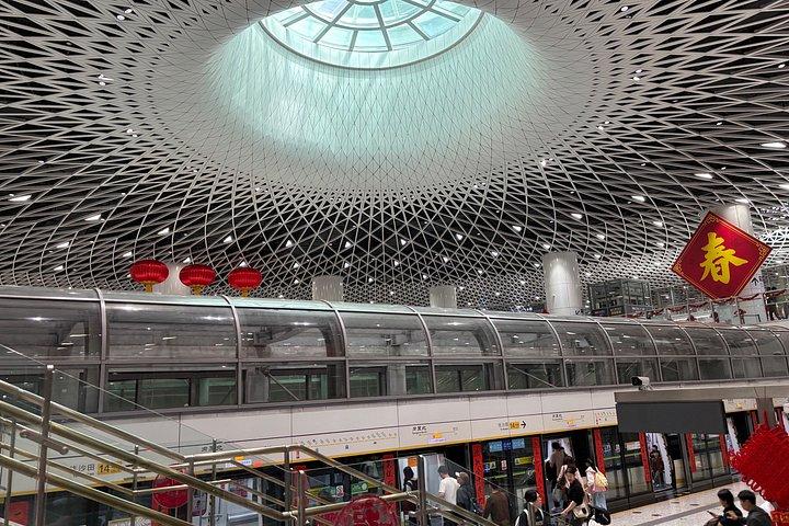 香港発：ロボタクシで深セン技術日帰りツアー
