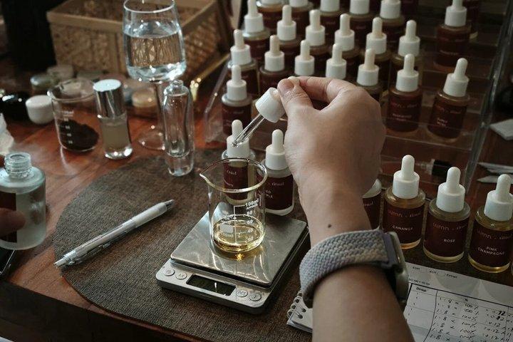 バリ島クタパフュームワークショップ Master class Experience in Bali