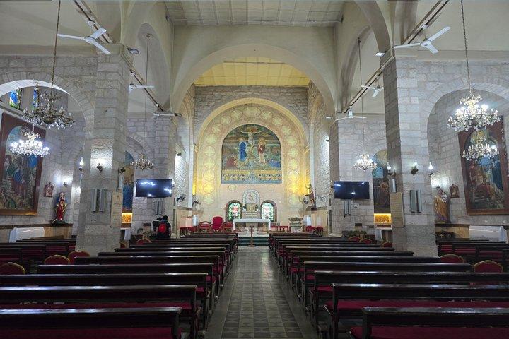 Tour privato di 2 notti: Madaba, Monte Nebo, Dana Biosphere, Petra, Wadi Rum e Mar Morto