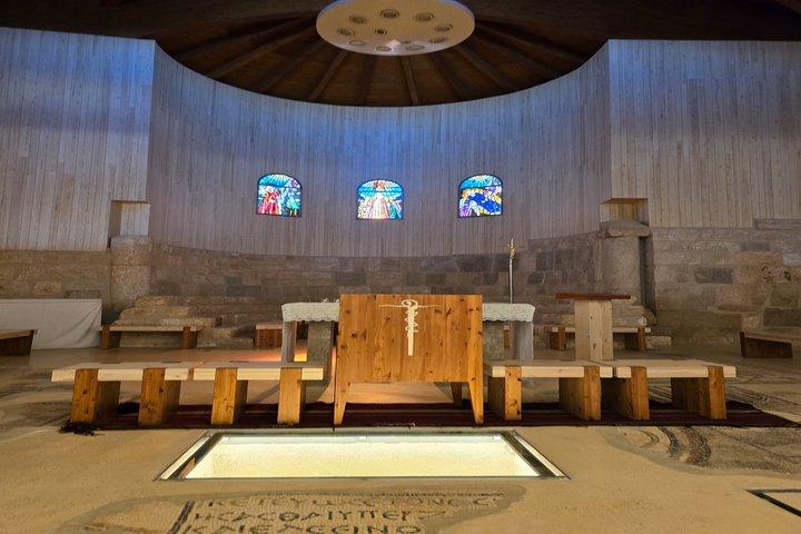 Tour privato di 2 notti: Madaba, Monte Nebo, Dana Biosphere, Petra, Wadi Rum e Mar Morto