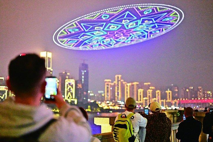 重慶ナイトウォーキングツアーと2つの川のナイトクルーズエンエスプ