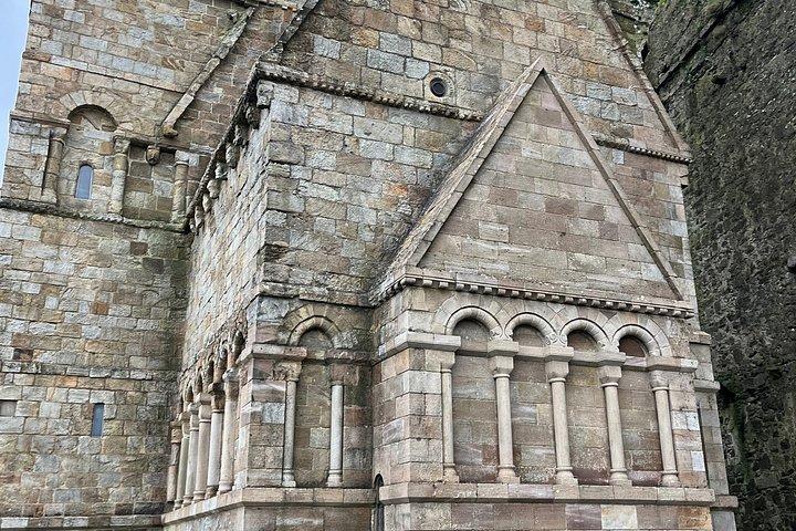 ブロックバスター・ブラーニー、ロック・オブ・カシェル、クリフス・オブ・モーハープライベートツアー