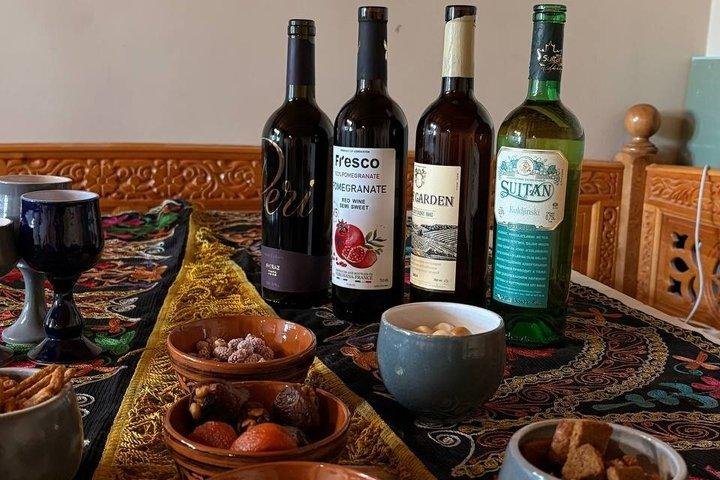 Taschkent : Weinprobe & Keramik Workshop Erfahrung