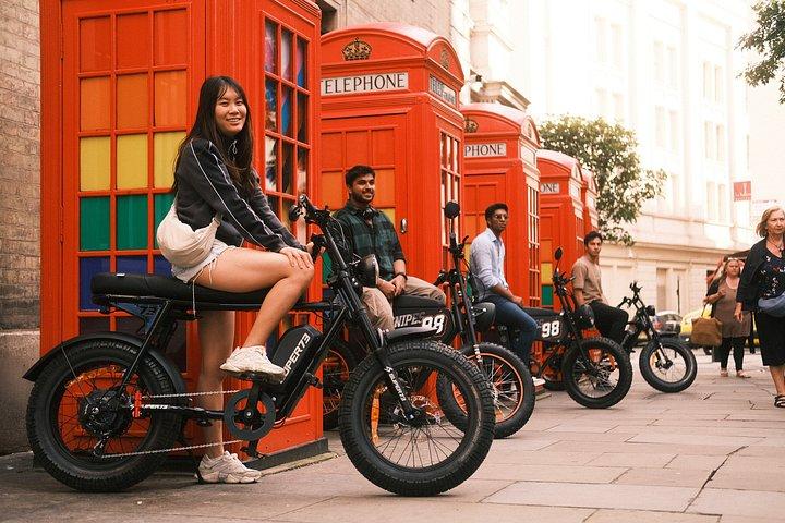 リアルアーティファクトロイヤルロンドンエクスペリエンス付きロンドンEバイクツアー