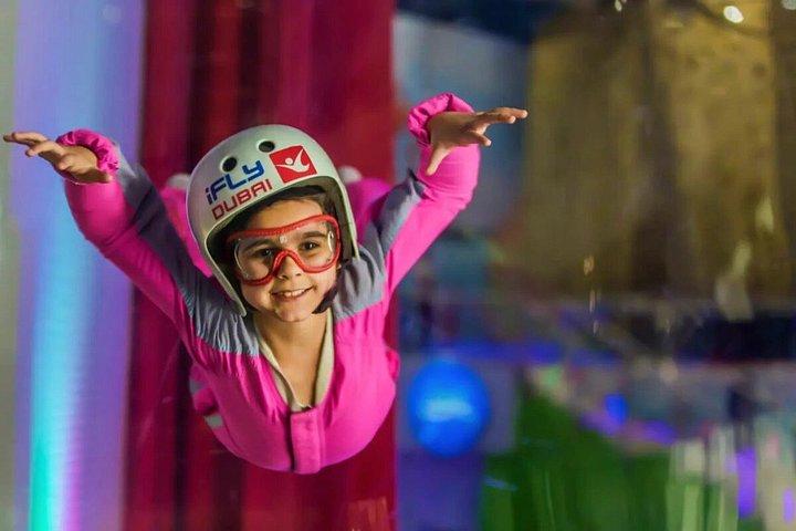 Dubai iFly Experience vola come un Professionista indoor