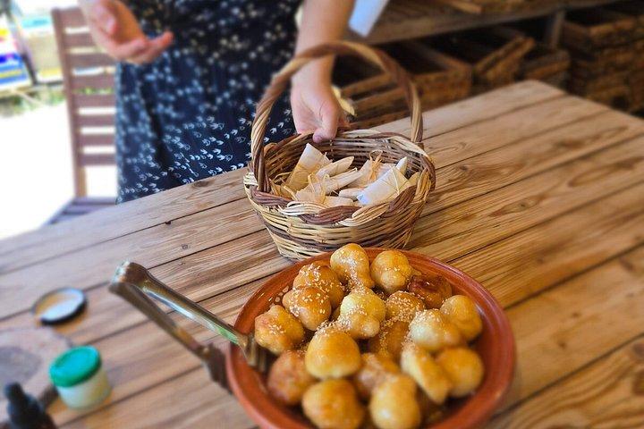 ナクソス生産者がチーズオリーブオイルはちみつの試食会