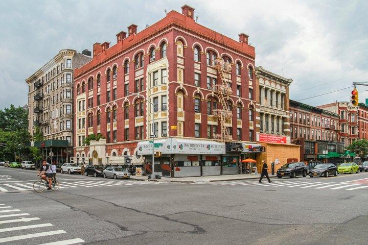 NYCハイライトツアー : Bronx, Brooklyn, Harlem, Queens & Coney