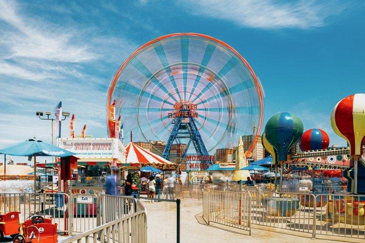 NYCハイライトツアー : Bronx, Brooklyn, Harlem, Queens & Coney