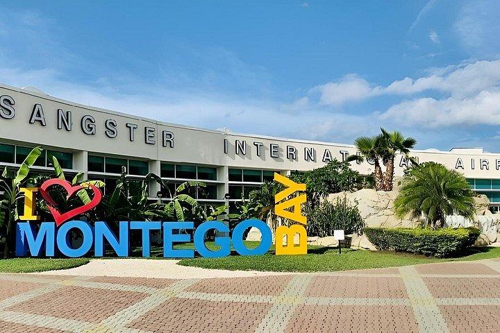 ネグリルまたはプリンセスホテルへのモンテゴベイジャマイカ空港送迎