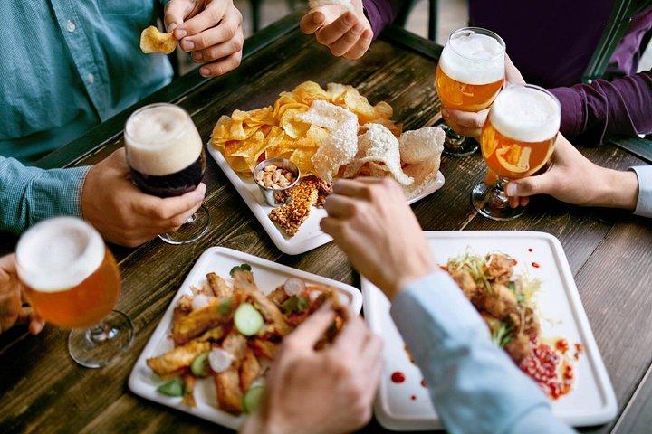 Private Food Tasting and Montreal Old Town Sightseeing Tour