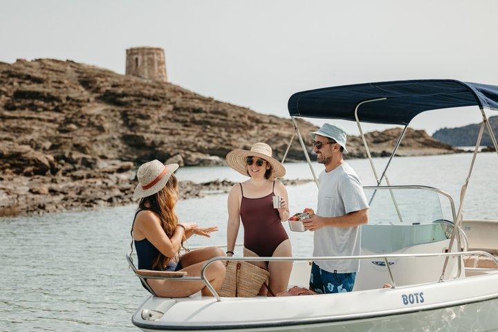 Menorca: Excursión Privada en Lancha con Patrón Local