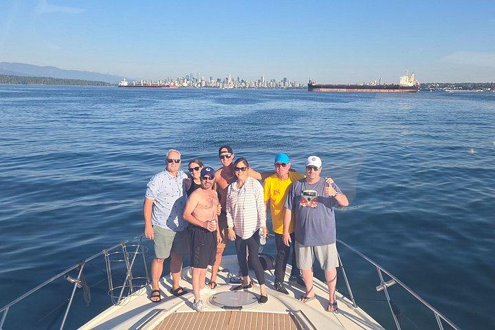Vancouver Canada Place City Tour· 2-Star Select Class