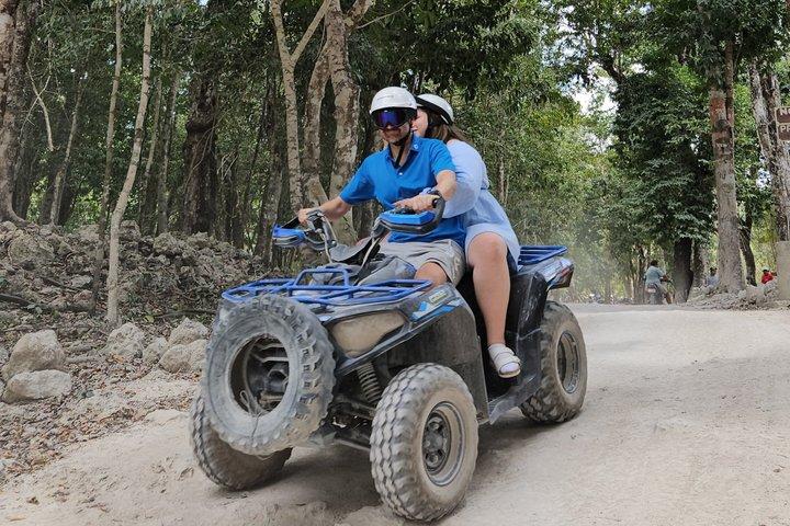 コスメル島とセノーテ ジェイドのダブル ATV ツアー