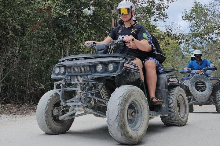 コスメル島とセノーテ ジェイドのダブル ATV ツアー