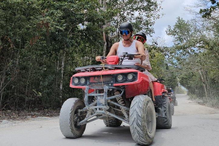 コスメル島とセノーテ ジェイドのダブル ATV ツアー