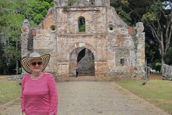 Ujarras Orosí and Basilica Ruins Tour from San Jose