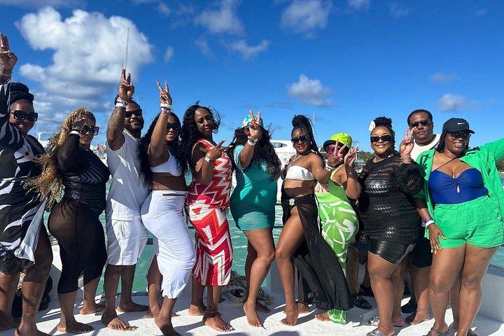 Hip hip Party Boat Experience con trasporto affidabile