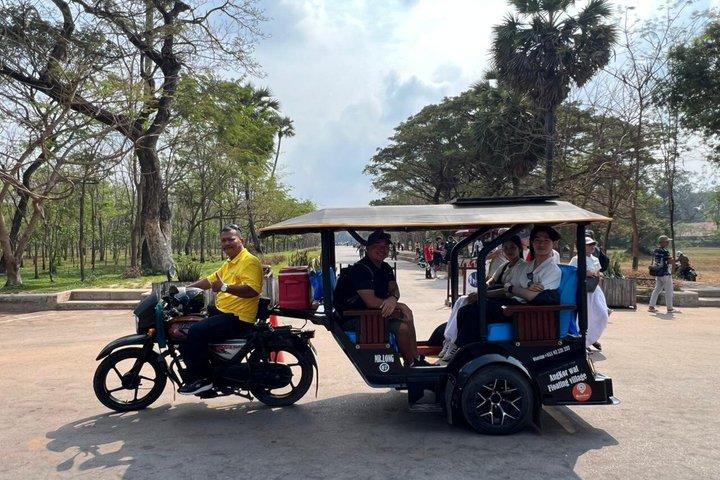 Angkor Wat Sunset Small Circuit Tour with Transportation Only