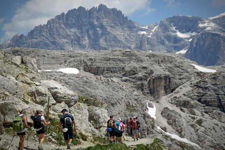 Explorez les Dolomites Italiennes et Vérone à pied et à vélo 11 jours