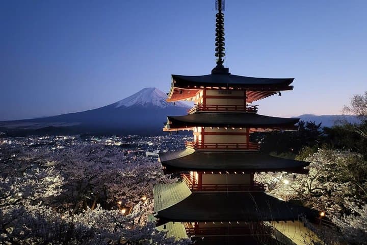 【2026 Summer】Mt. Fuji Private Car Tour from Tokyo with Pro Guide