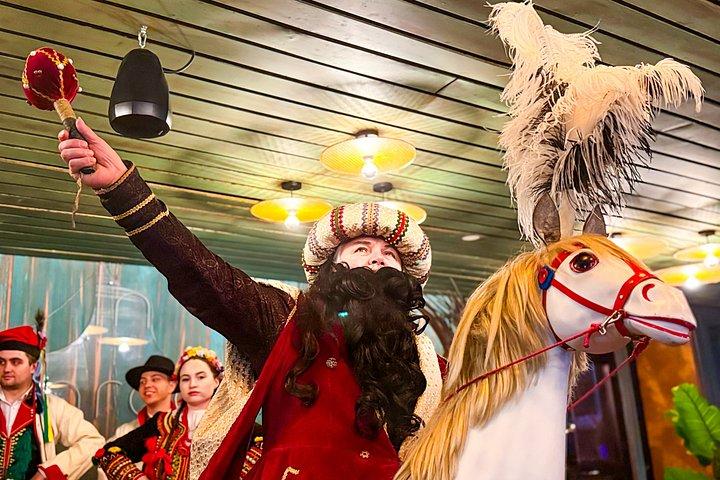 クラクフ民俗フィエスタ音楽、ダンス、ディナー－市内中心部