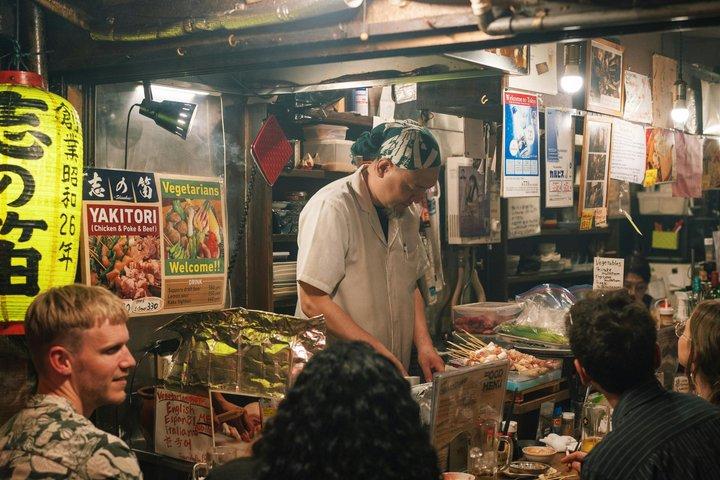Tokyo Hidden Izakaya Tour med en regeringslicensierad lokal Guide
