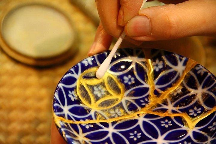 本格金継ぎワークショップ：東京での金継ぎのアート