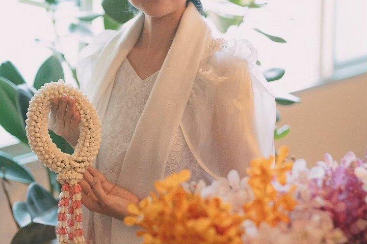 パーククローンタラート市場でのタイフラワーガーランドワークショップ