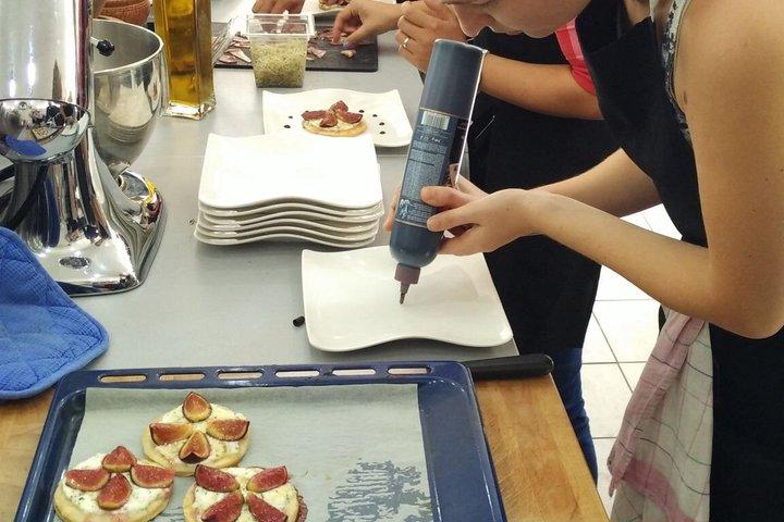 Crie um menu Francês completo com aulas de culinária de visita ao mercado